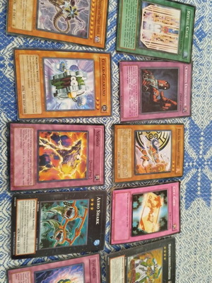 Κάρτες Yu-Gi-Oh πακέτο 10 σαν καινούργιες