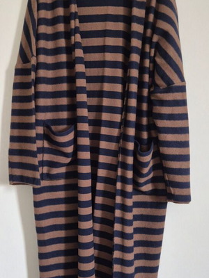 Madame Shou Shou outerwear like new, one size, brown and blue