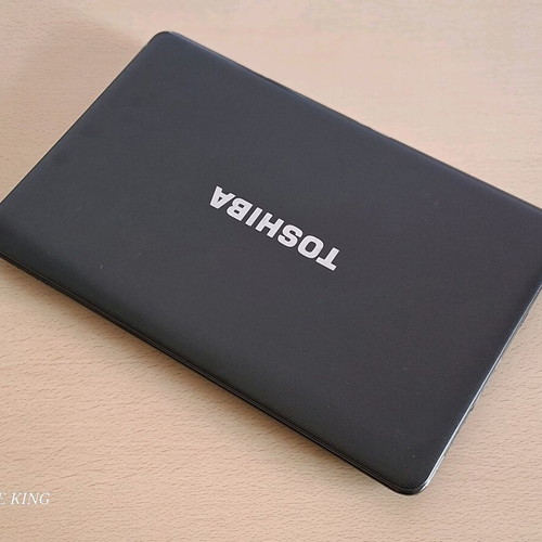 Toshiba Satellite L650 laptop used, Intel Core i5, 8GB RAM, 120GB SSD