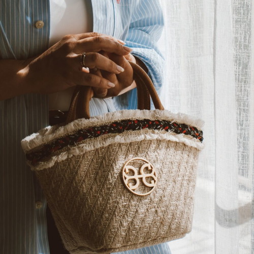 Bonendis ecru handbag with gold chain and leather details new