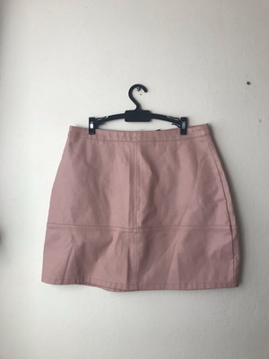 Mini skirt dusty pink polyurethane New Look new size 40