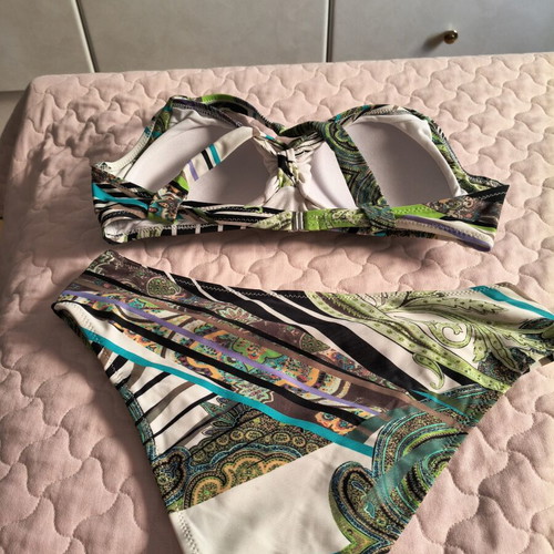 Bikini top used with underwire and colorful paisley pattern, size XXL