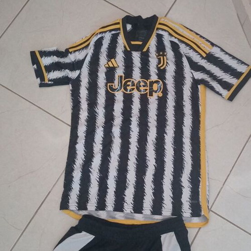 Adidas Juventus 2024/2025 Kids Jersey and Shorts like new, size 176