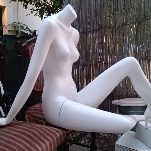Mannequin doll for display or sewing new
