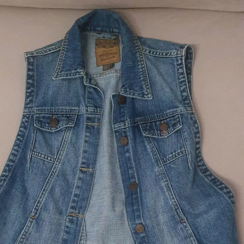 Attr@tivo women's denim vest, size S