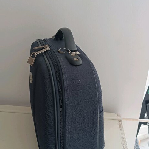 Travel case like new, blue, dimensions 38-32-15