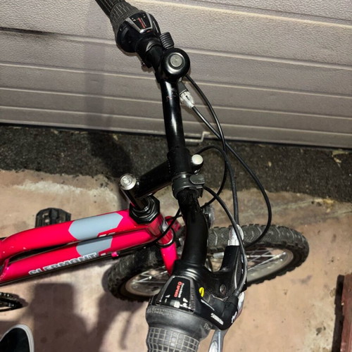 Atlas Clermont Kids Bicycle 6 Speed Like New