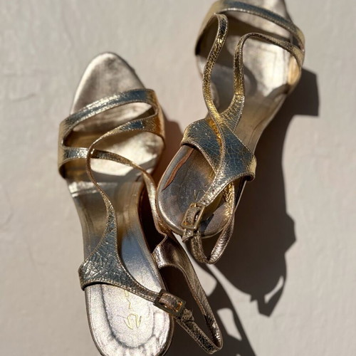 Gold sandals like new
