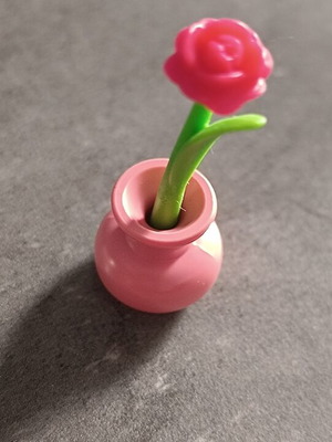 Playmobil pink vase with flower