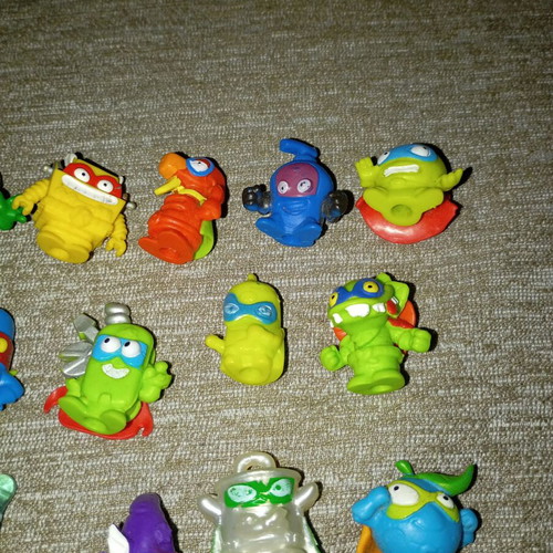 SuperZings / SuperThings collection of 33 mini figures