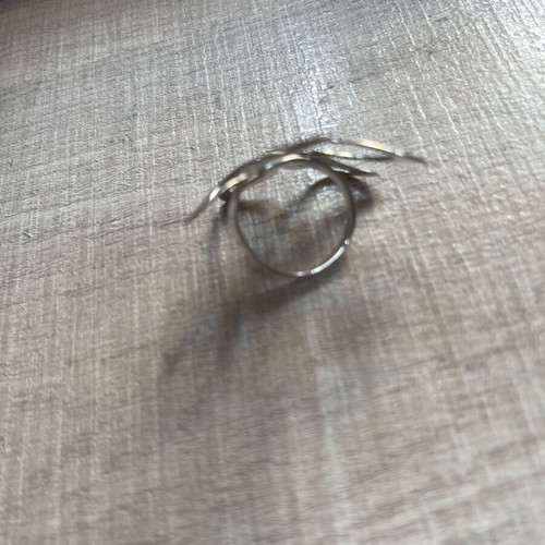 Silver flower ring like new