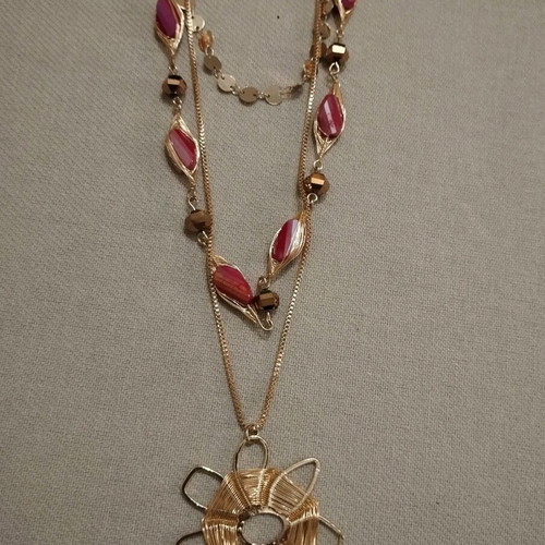 Triple necklace new with red stones and gold flower pendant