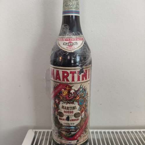 Martini Rosso Vermouth vintage sealed bottle from 1980s