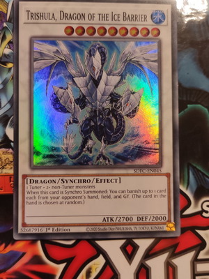 Trishula Dragon of the Ice Barrier μεταχειρισμένη κάρτα Yu-Gi-Oh!