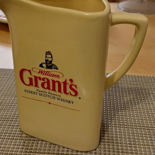 Grant's collectible ceramic pitcher like new