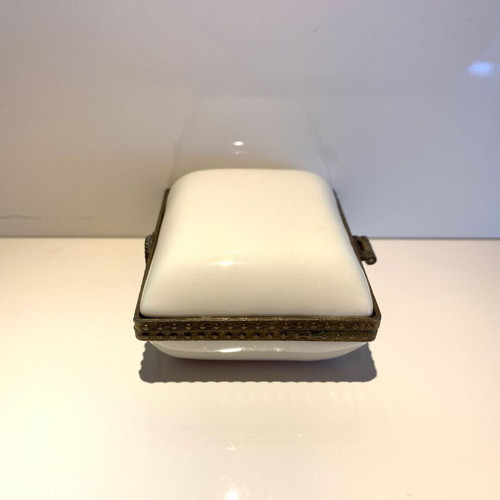 Porcelain storage box used - mini jewelry box