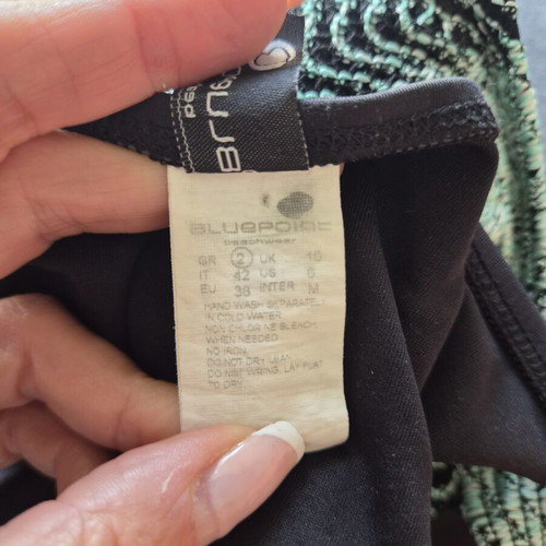 Bluepoint knitted bikini size 2 used with built-in padding