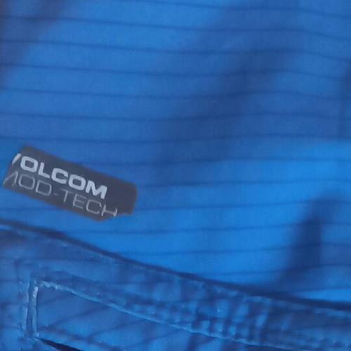 Volcom swim shorts size XL like new, multicolor