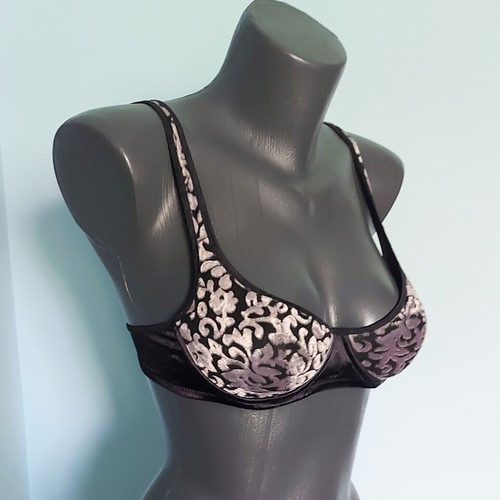 Lejaby bras like new, pack of 2, black, pushup models