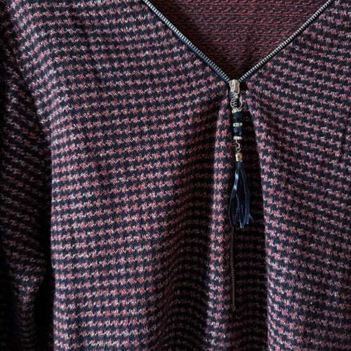 Checked brown and burgundy blouse with chest zipper new, size XL
