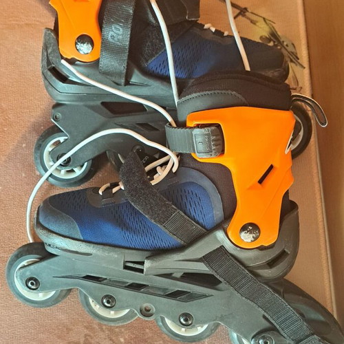 Rollerblade Kids Rollers Size 33 Like New
