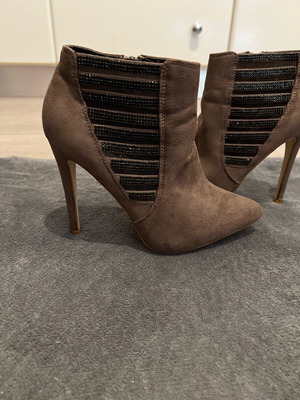 Migato suede ankle boots used, brown, size 36