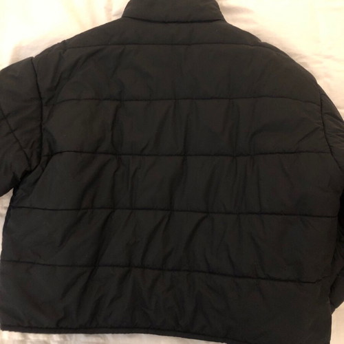 Puffer jacket M black like new, cropped