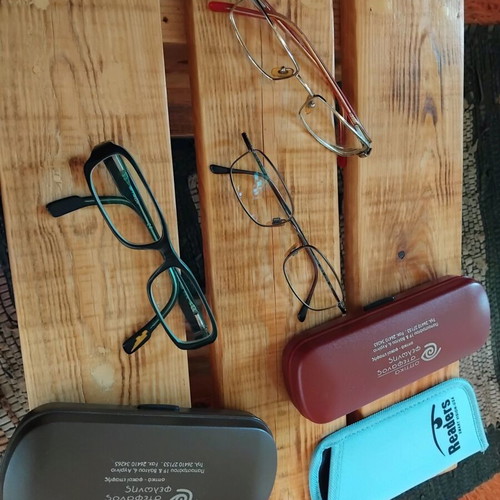 Eyeglass frames used for myopia