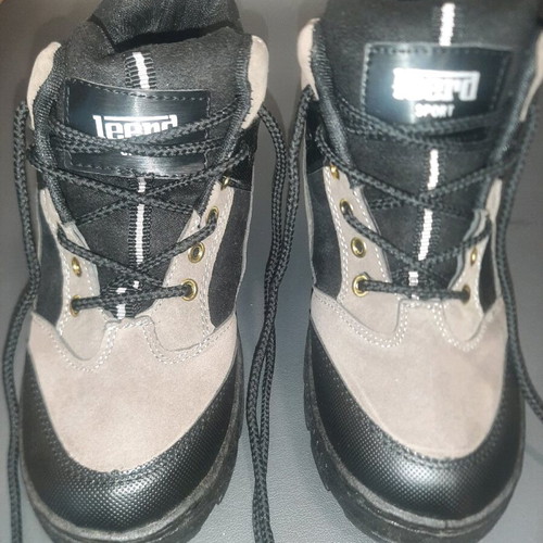 Men's boots like new, black and beige, size 40