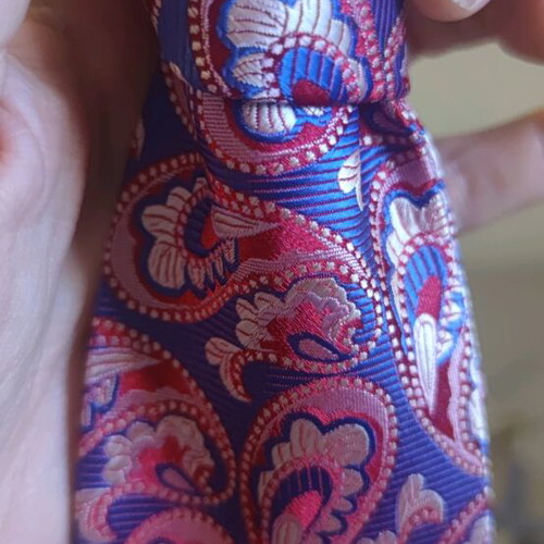 Silk tie new with unique paisley pattern, burgundy and blue