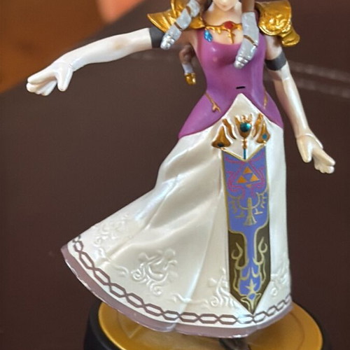 Zelda Amiibo figure