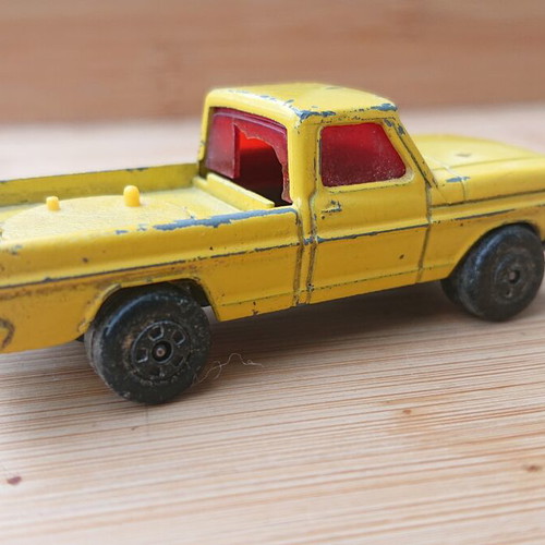 Matchbox Lesney Rola-Matics No. 57 Wild Life Ford Ranger Truck yellow used