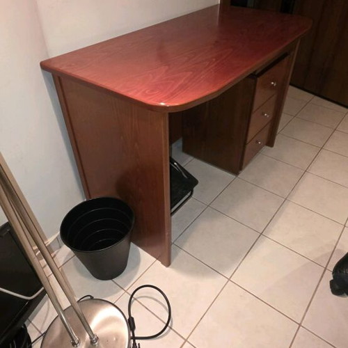 Wooden desk like new with drawer unit and keyboard mechanism
