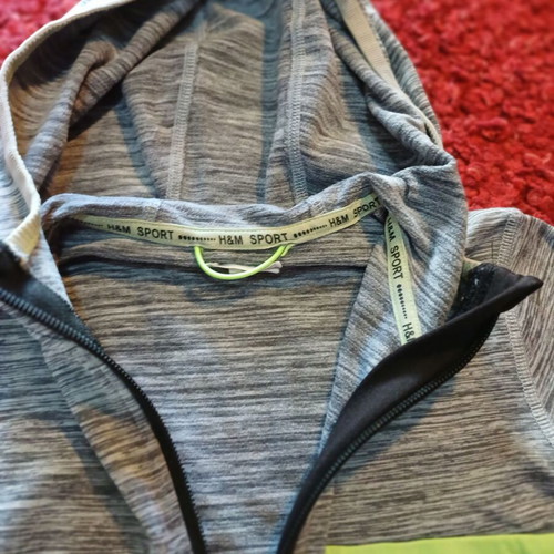 H&M Sport Athletic Jacket 98-104cm like new, black and gray