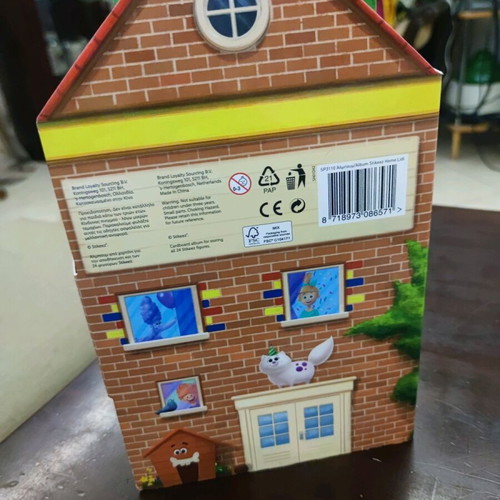 Stikeez house like new, missing the saw