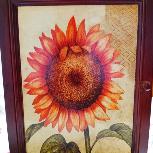 Key holder wooden 6 slots, hanging or tabletop, like new