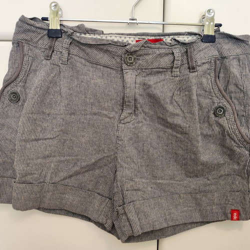 Esprit medium σορτσάκι σαν καινούργιο