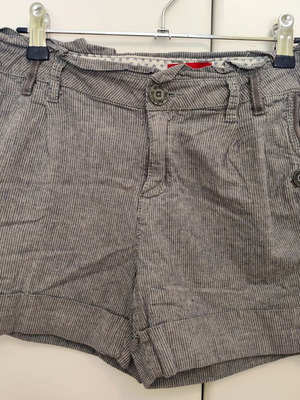 Esprit medium σορτσάκι σαν καινούργιο