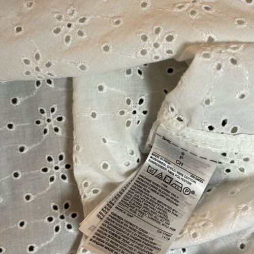 Gap white shirt like new, size S