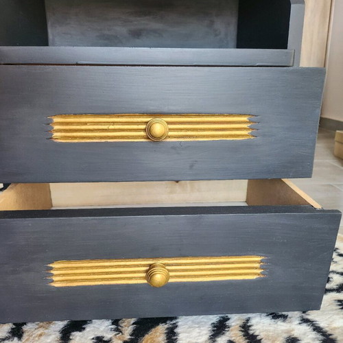 Wooden nightstand used with chalk paint in very good condition
