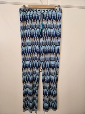 Boho summer pants new, size medium, blue shades