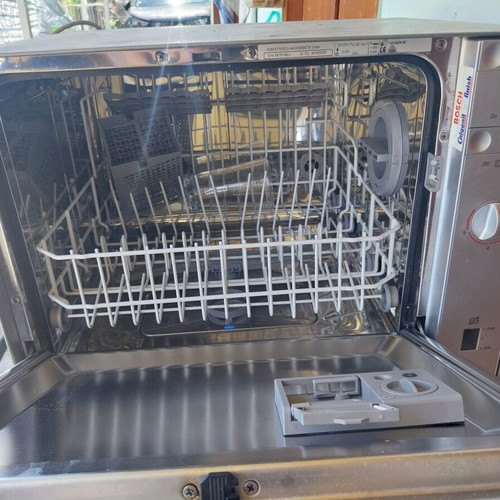Πλυντήριο πιάτων άνω πάγκου Bosch Inox σαν καινούργιο