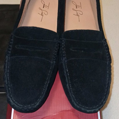 John Scott handmade women's leather moccasins like new, size 41, black