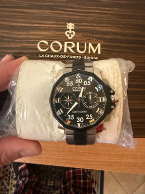 Corum Admirals Cup Leap Second употребяван мъжки часовник черен сребрист