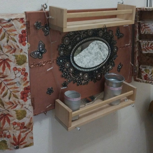 Organizer like new for cosmetics and more