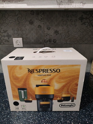 De'Longhi Vertuo Pop Кафемашина за капсули Vertuo Черна, запечатана в кутията си.