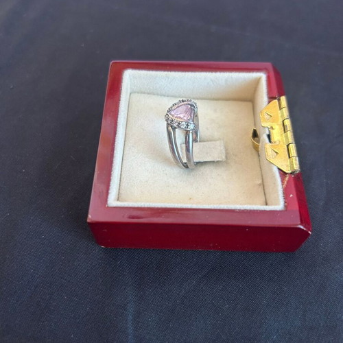 Folli Follie 925 silver ring like new with pink and white stones
