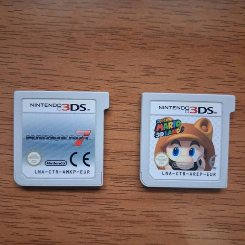 Super Mario 3D Land and Mario Kart 7 for Nintendo 3DS like new without cases