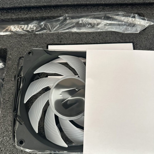 Gigabyte AORUS Liquid Cooler 360 LCD