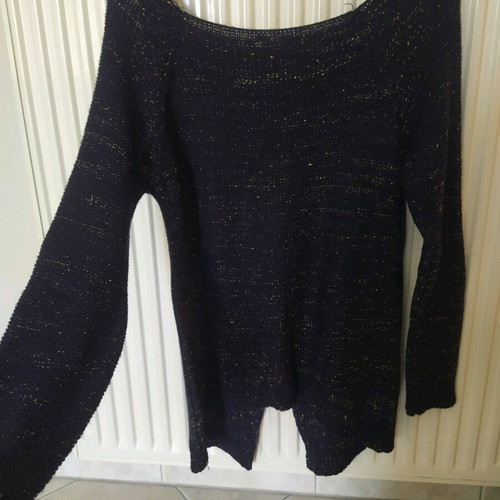Knitted sweater with zipper like new, dark blue with gold thread